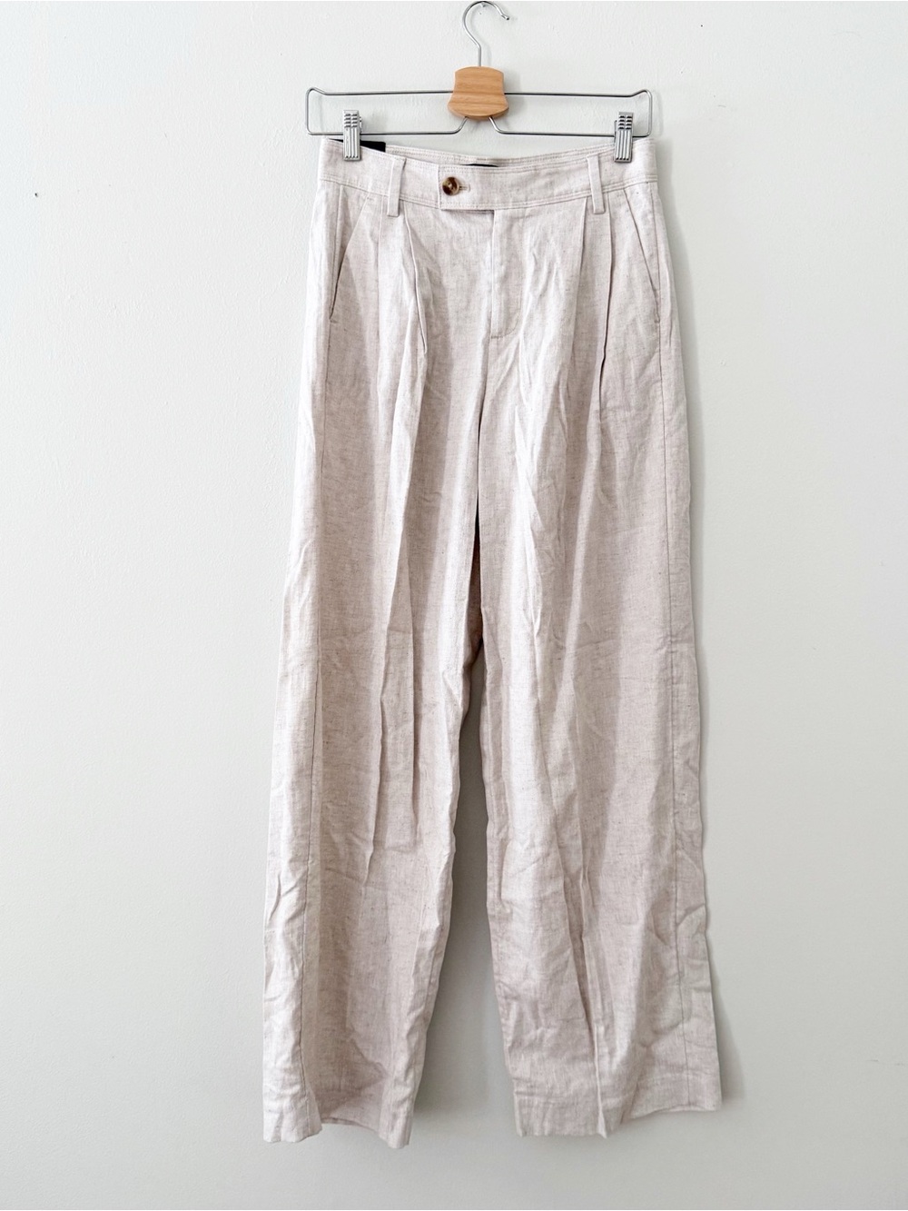 NEW BANANA REPUBLUC Linen Blend Beige Wide Leg High Rise Pants 2P.
•Length: 40"
